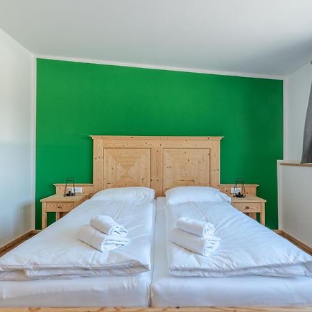 Anblick Appartement With Lake View 젤암제 외부 사진